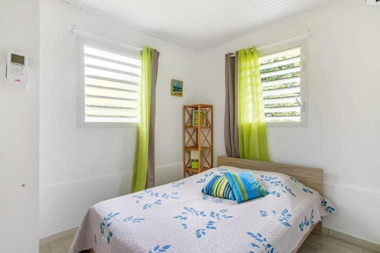 Ti-Colibri ✓Iguana Village Sainte-Luce Holiday home